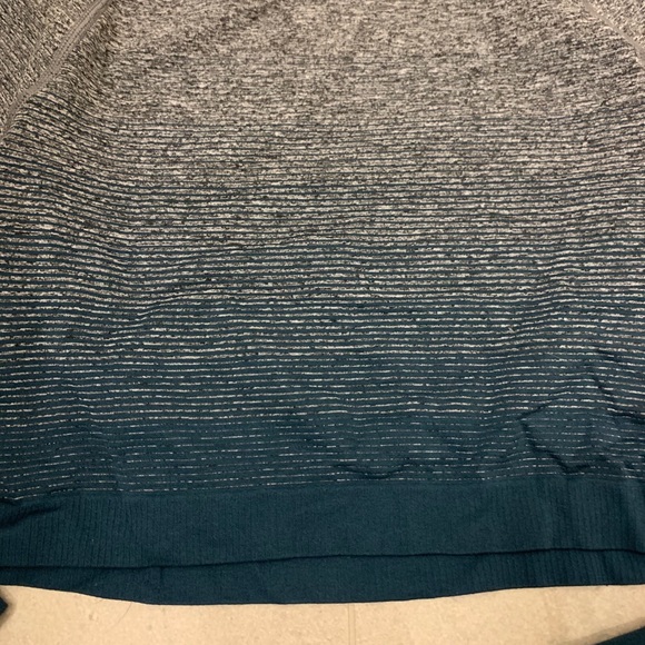 💫 Long sleeve crop top - Picture 2 of 3